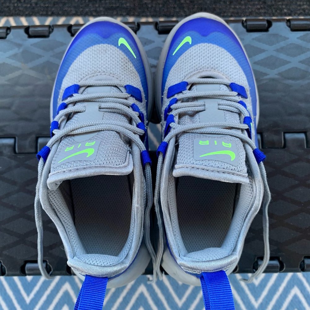 Kids Nike Air Max Axis Size 11C